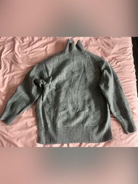 H&M Heather Gray Turtleneck Sweater